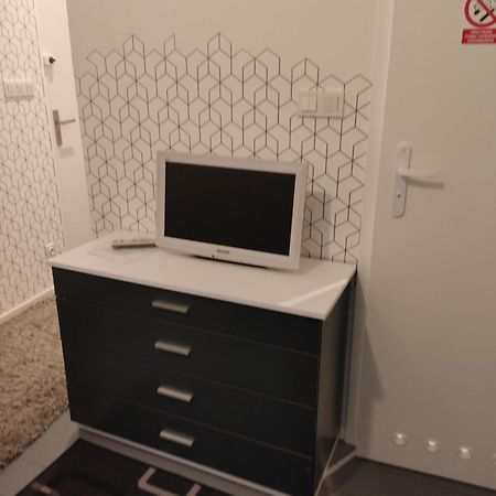 Kawalerka W Centrum Leszna. Leszno  Exteriör bild